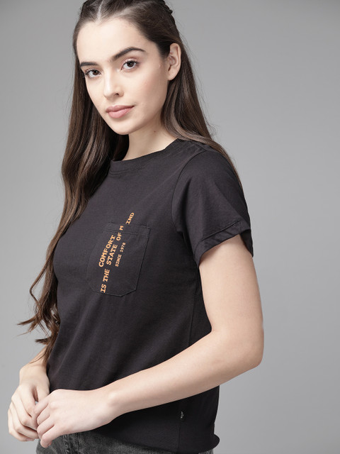 

Roadster Women Black Pure Cotton Solid Must Have Relaxed T-shirt With Pocket Detailing