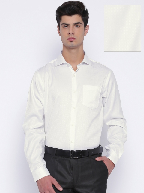 

Black Coffee Men White Solid Slim Fit Formal Shirt