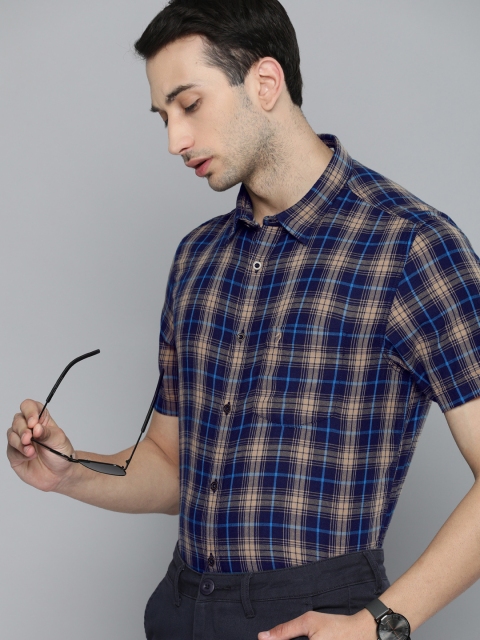 

Indian Terrain Men Navy Blue & Khaki Slim Fit Checked Casual Shirt