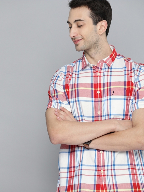 

Indian Terrain Men White & Red Slim Fit Tartan Checks Pure Cotton Casual Shirt
