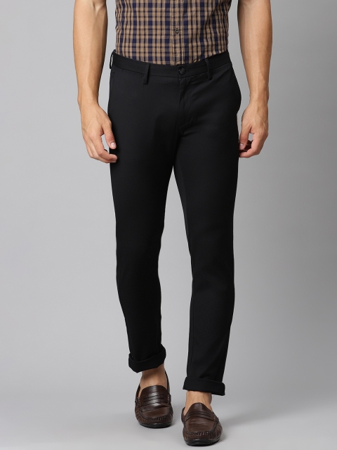

Indian Terrain Men Black Solid Slim Fit Regular Trousers