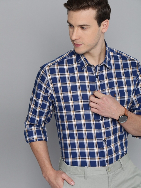 

Indian Terrain Men Blue & White Slim Fit Checked Smart Casual Shirt