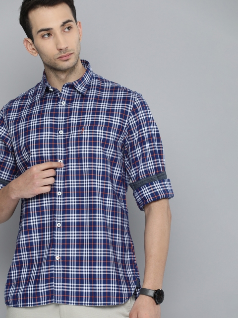 

Indian Terrain Men Blue & White Slim Fit Checked Pure Cotton Casual Shirt
