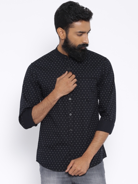 

Wrangler Black Printed Slim Fit Casual Shirt