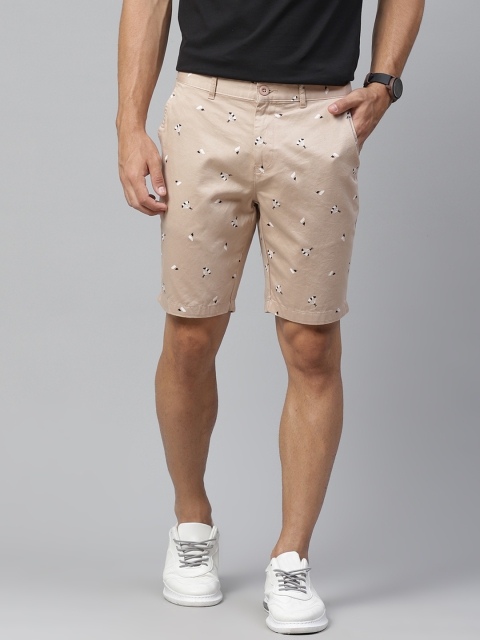 

Mast & Harbour Men Beige & White Conversational Printed Mid-Rise Regular Shorts