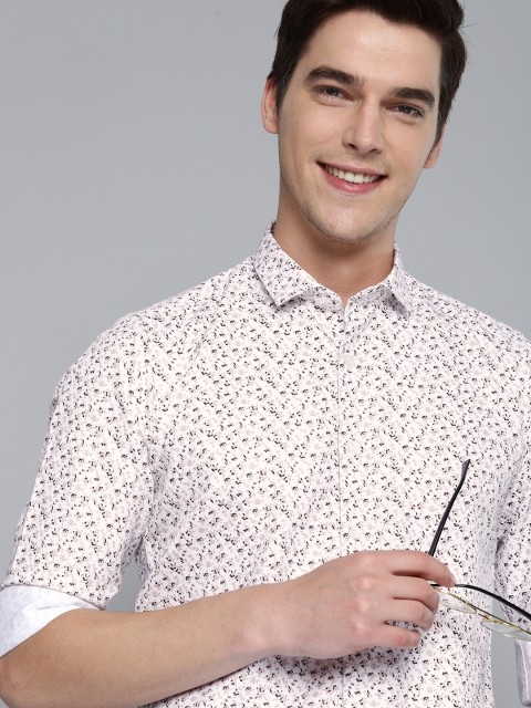 

Mast & Harbour Men White Floral Printed Pure Cotton Casual Shirt