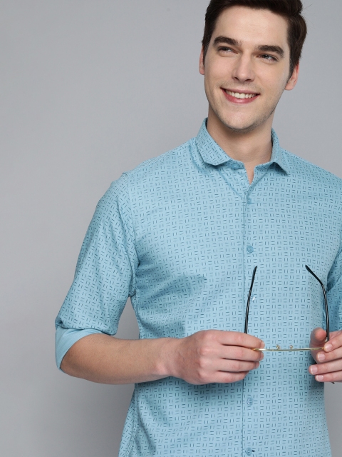 

Mast & Harbour Men Blue Printed Casual Shirt