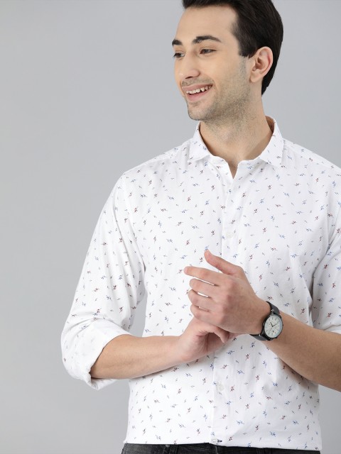 

Mast & Harbour Men White & Navy Blue Floral Printed Casual Shirt