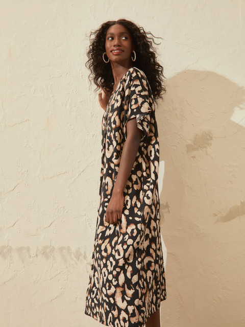 

H&M Women Black Printed V-Neck Kaftan Dress