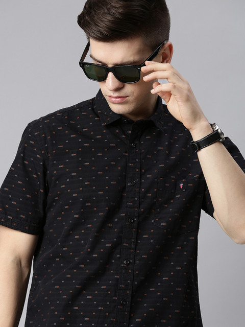 

Louis Philippe Jeans Men Black Slim Fit Striped Casual Shirt