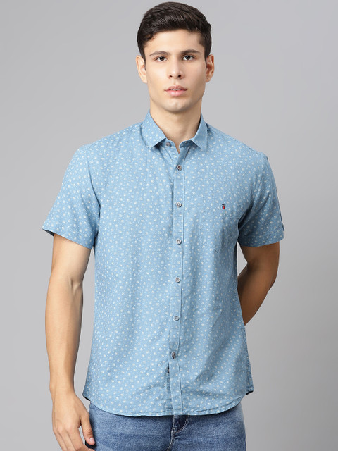 

Louis Philippe Sport Men Blue & White Ditsy Print Slim Fit Casual Shirt
