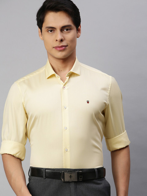 

Louis Philippe Sport Men Yellow Solid Slim Fit Formal Shirt