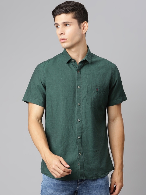 

Louis Philippe Sport Men Green Solid Slim Fit Casual Shirt
