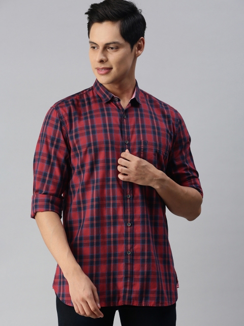 

Allen Solly Men Black & Red Checked Sport Fit Casual Shirt