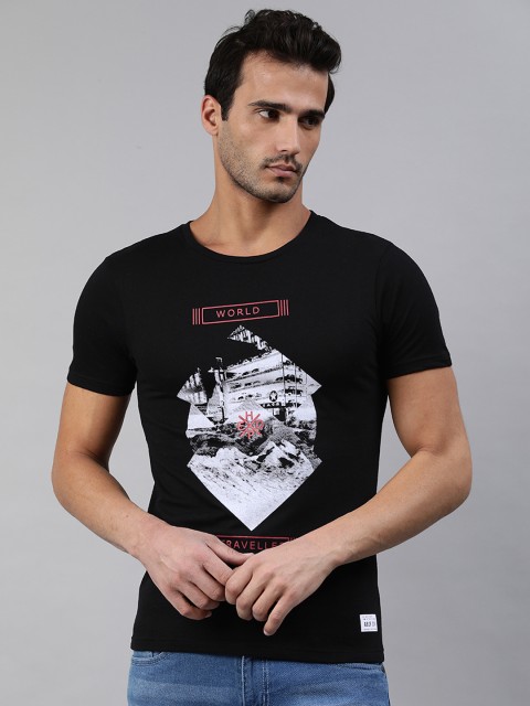 

abof Men Black & White Printed T-shirt