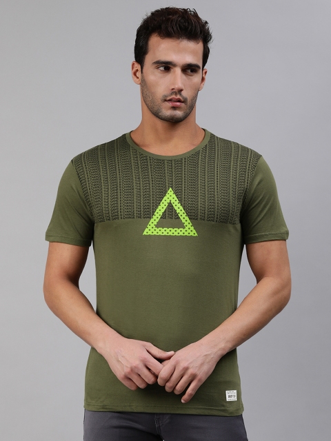 

abof Men Grey Typography Typography Printed Slim Fit Pure Cotton T-shirt