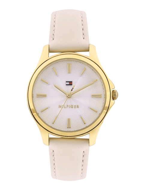 

Tommy Hilfiger Women Silver-Toned Analogue Watch TH1781954
