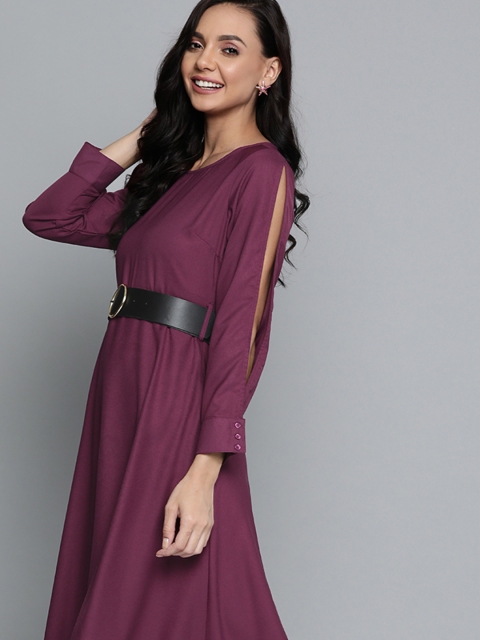 

HERE&NOW Burgundy Solid Midi Dress