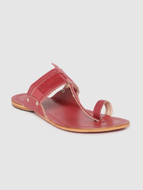 

House of Pataudi Men Maroon Handcrafted Leather Braided Kolhapuri Sandals