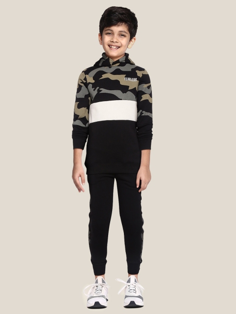 

YK Boys Black & Olive Green Camouflage Print Clothing Set