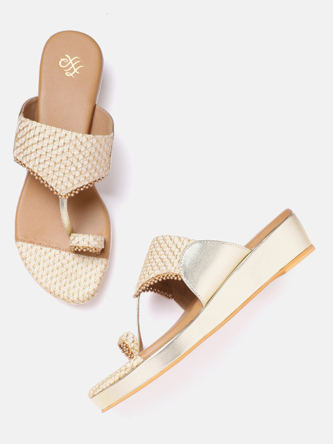 

House of Pataudi Women Cream-Coloured & Gold-Toned Woven Design Handcrafted One Toe Wedges