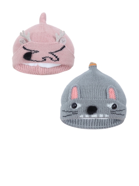 

FabSeasons Girls Pack of 2 Peach-Coloured & Grey Self Design Beanie