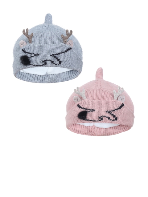 

FabSeasons Girls Pack of 2 Peach-Coloured & Grey Self Design Beanie