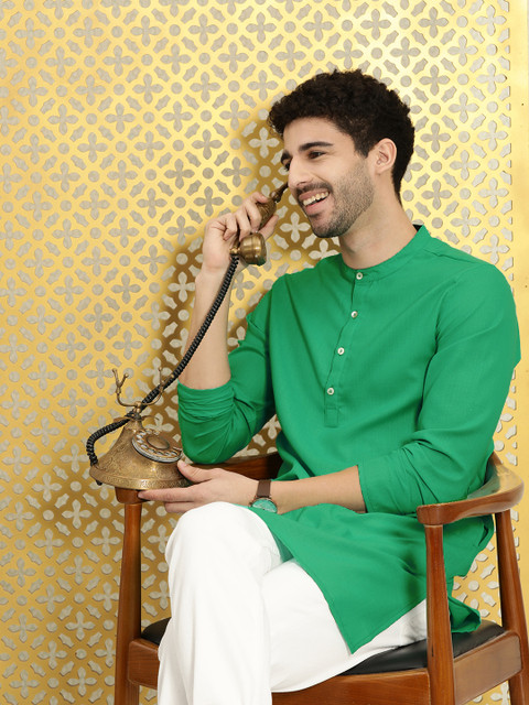 

Ode by House of Pataudi Men Teal Green Rozana Kurta