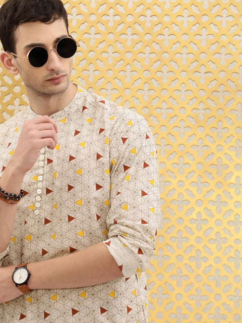 

Ode by House of Pataudi Men White & Brown Geometric Printed Rozana Kurta