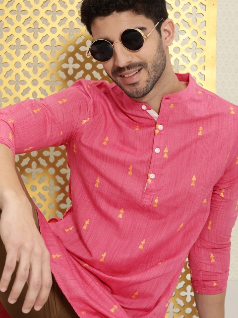 

Ode by House of Pataudi Men Pink Kurta