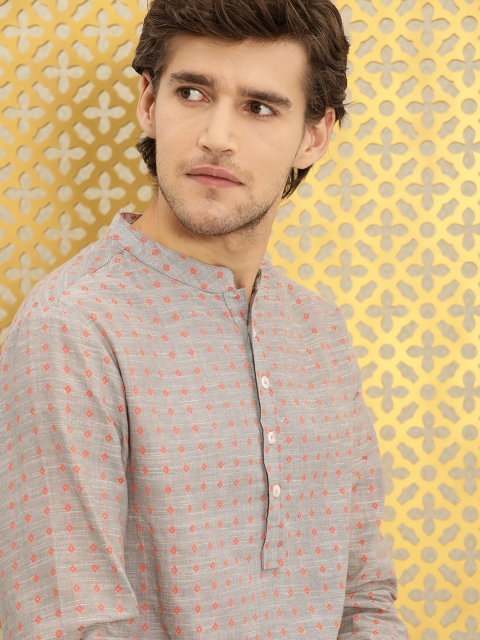 

Ode by House of Pataudi Men Grey Melange Geometric Printed Pure Cotton Kurta