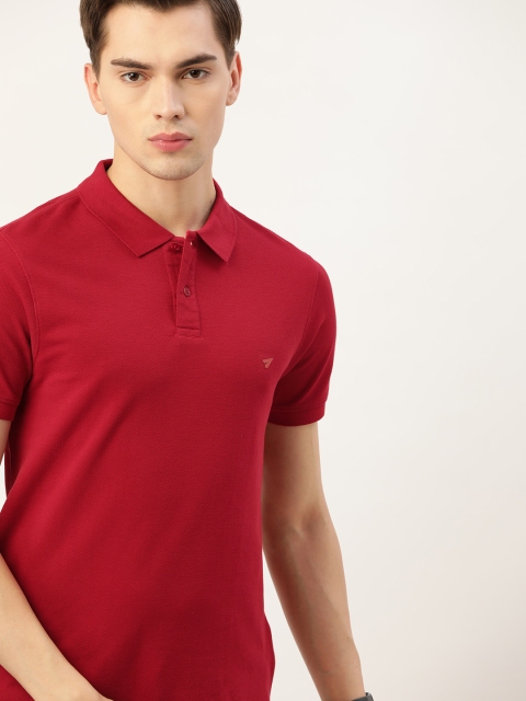 

INVICTUS Men Red Polo Collar T-shirt