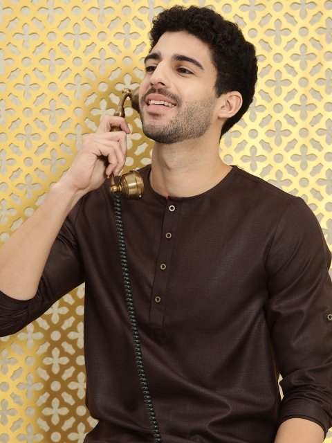 

Ode by House of Pataudi Men Brown Rozana Kurta
