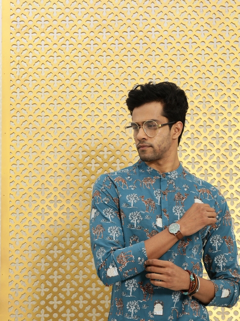 

Ode by House of Pataudi Men Blue Quirky Printed Rozana Kurta