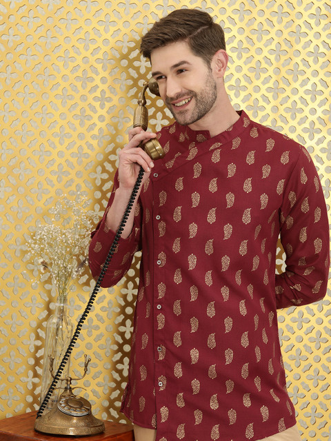 

Ode by House of Pataudi Men Maroon Ethnic Motifs Printed Kurta