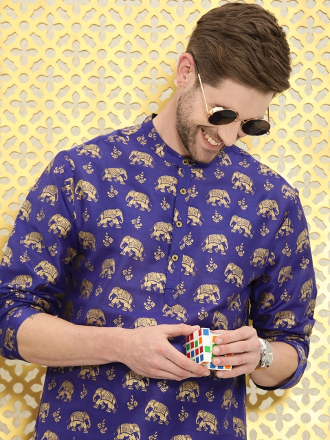 

Ode by House of Pataudi Men Blue & Gold-Toned Quirky Printed Rozana Kurta