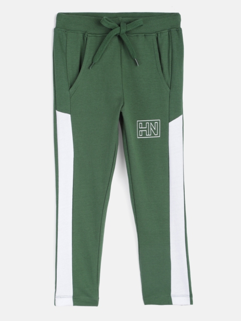 

HERE&NOW Boys Green Solid Regular Fit Pure Cotton Track Pant with Side Stripe Detail