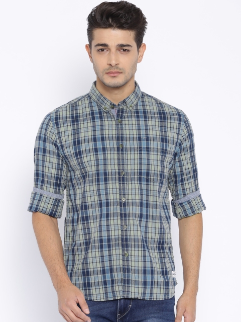 

Flying Machine Men Green Checked Casual Shirt