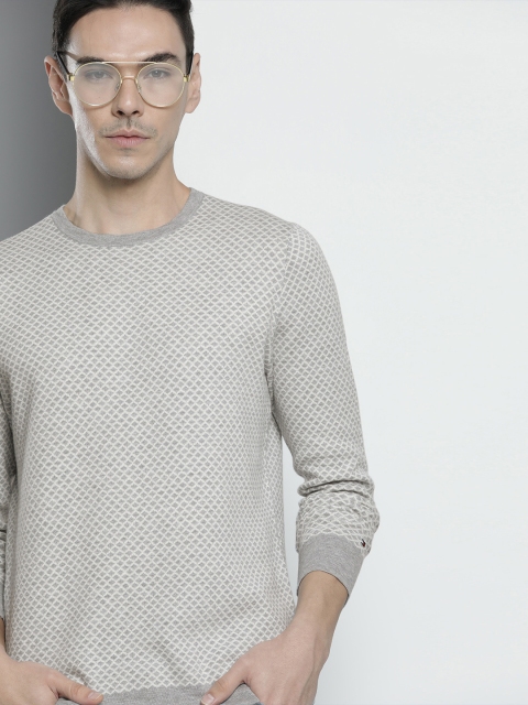 

Tommy Hilfiger Men Grey Melange Checked Pullover