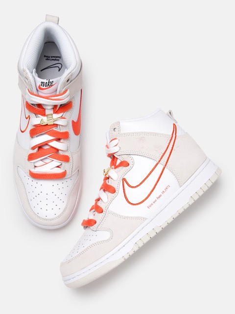 

Nike Women White Printed Leather DUNK High-Top Sneakers