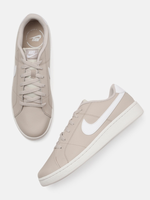 

Nike Men Cream-Coloured COURT ROYALE 2 Leather Sneakers