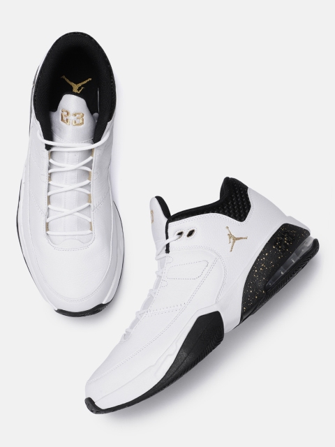 

Nike Men White Jordan Max Aura 3 Basketball Shoes