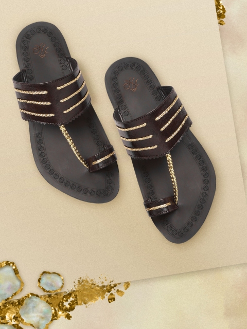 

House of Pataudi Men Coffee Brown & Gold-Toned Braided Handcrafted Comfort One Toe Sandals