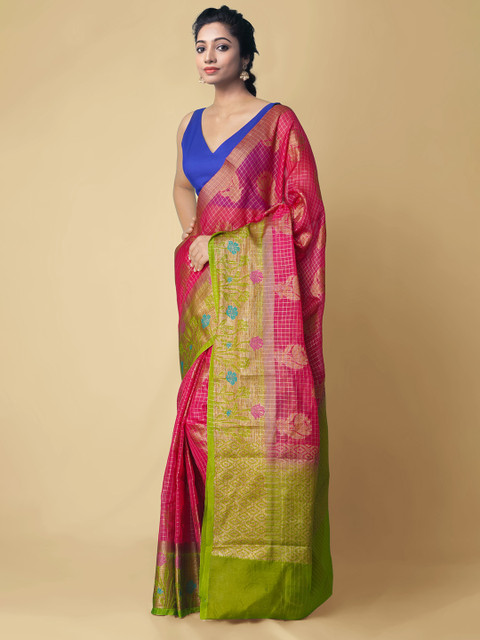 

Unnati Silks Women Pink & Green Ethnic Motif Woven Designed Jamdhani Banarasi Saree