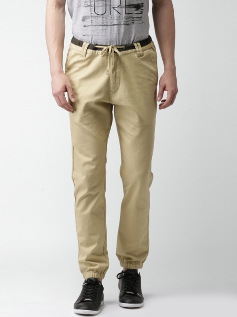 

Mast & Harbour Men Beige Solid Joggers