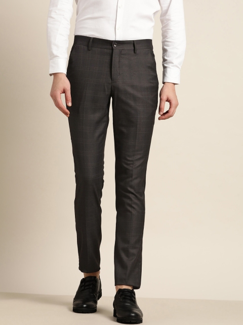 

INVICTUS Men Charcoal Checked Formal Trousers