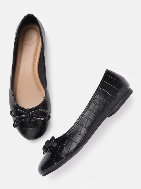 

her by invictus Women Black Croc Textured Ballerinas with Bow Detail