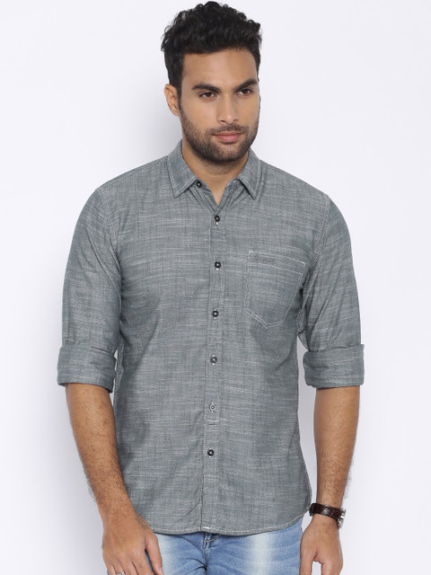 

Wrangler Men Grey Regular Fit Casual Shirt