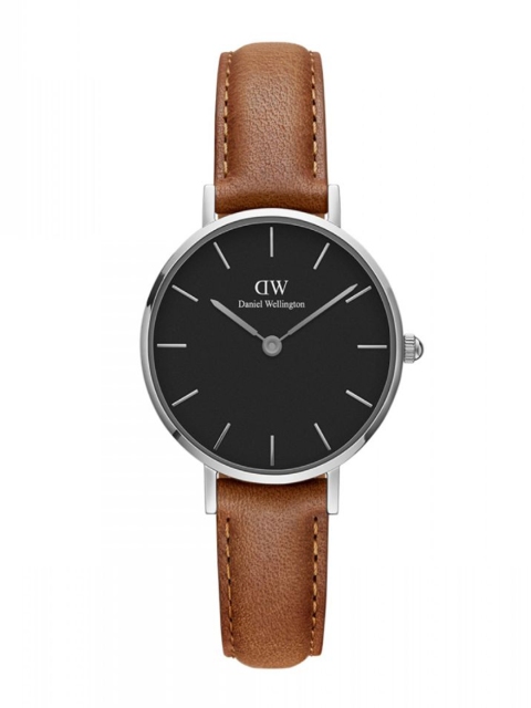 

Daniel Wellington Women Black Leather Analogue Automatic WatchDW00100234_1