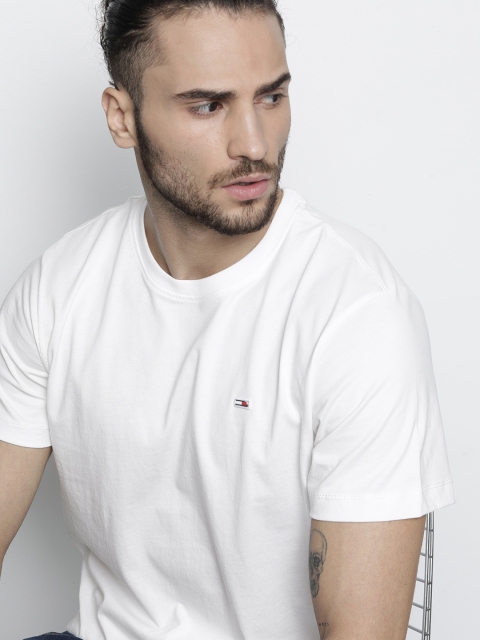 

Tommy Hilfiger Men White Organic Cotton T-shirt